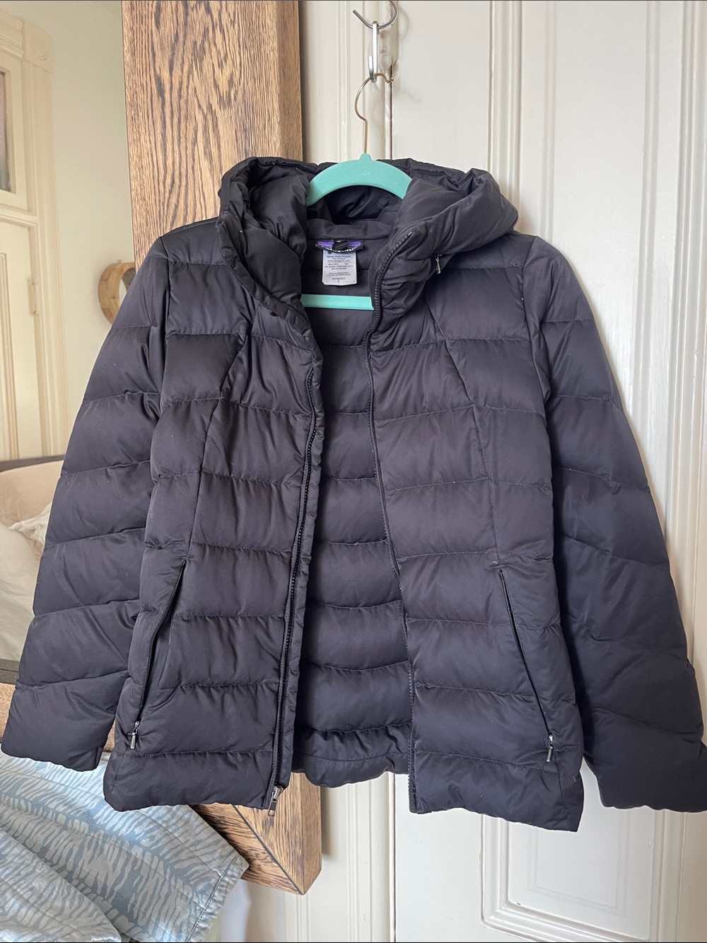 Patagonia Women's Downtown Loft Down Puffer Jacket - Black (Size S)